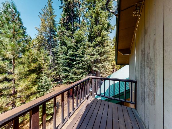 Yosemite Area Home 984603