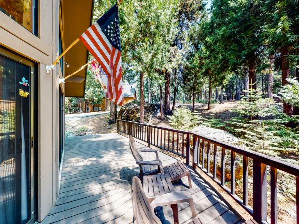 Yosemite Area Home 984603