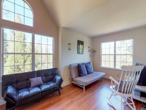 Yosemite Area Home 984604