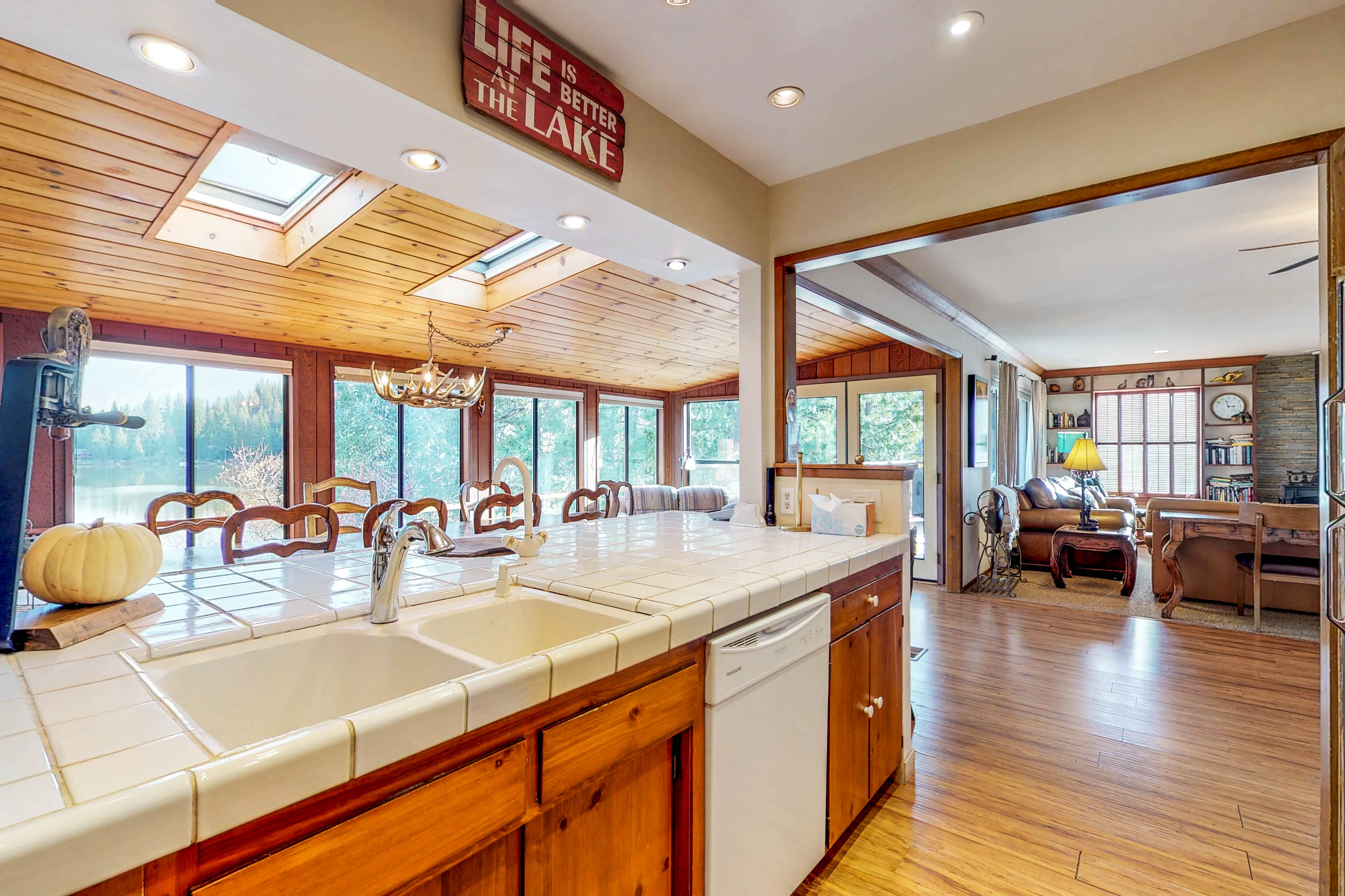 Yosemite Area Home 984605