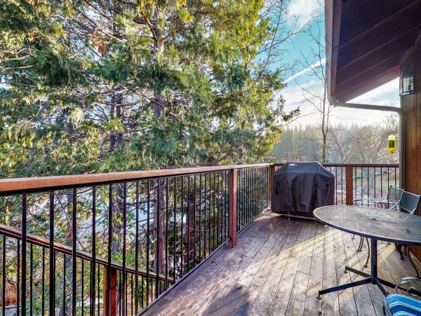 Yosemite Area Home 984605