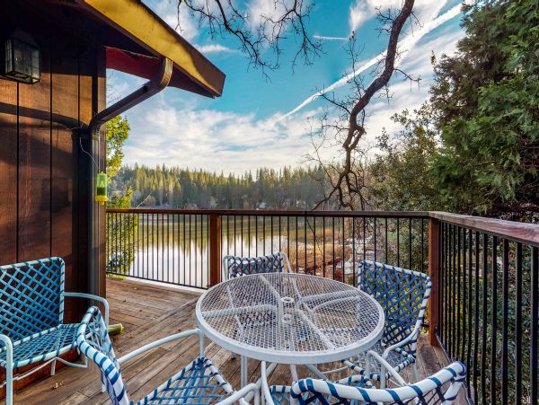 Yosemite Area Home 984605