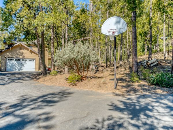 Yosemite Area Home 984606