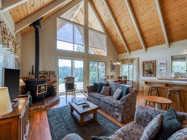 Yosemite Area Home 984607