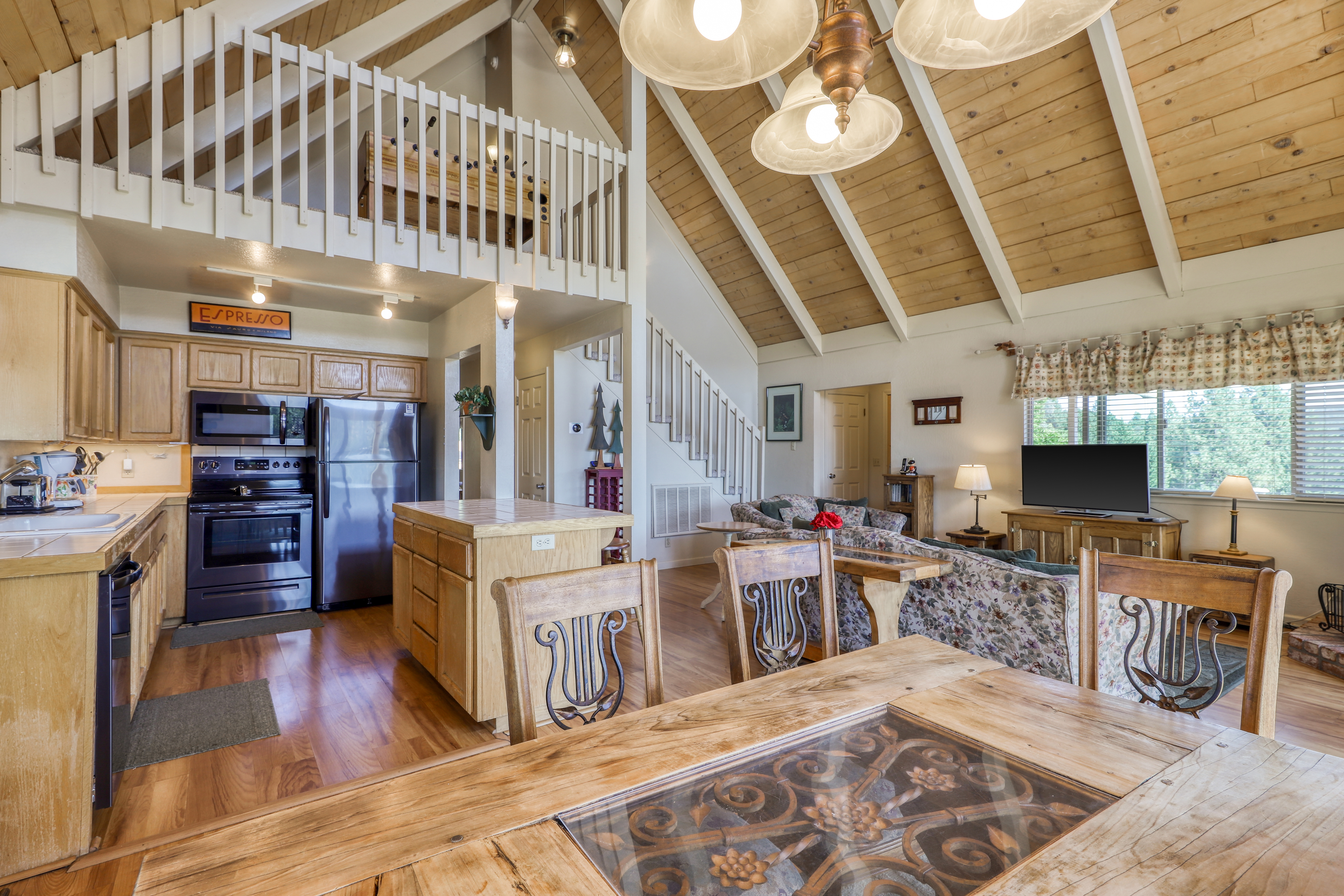 Yosemite Area Home 984607