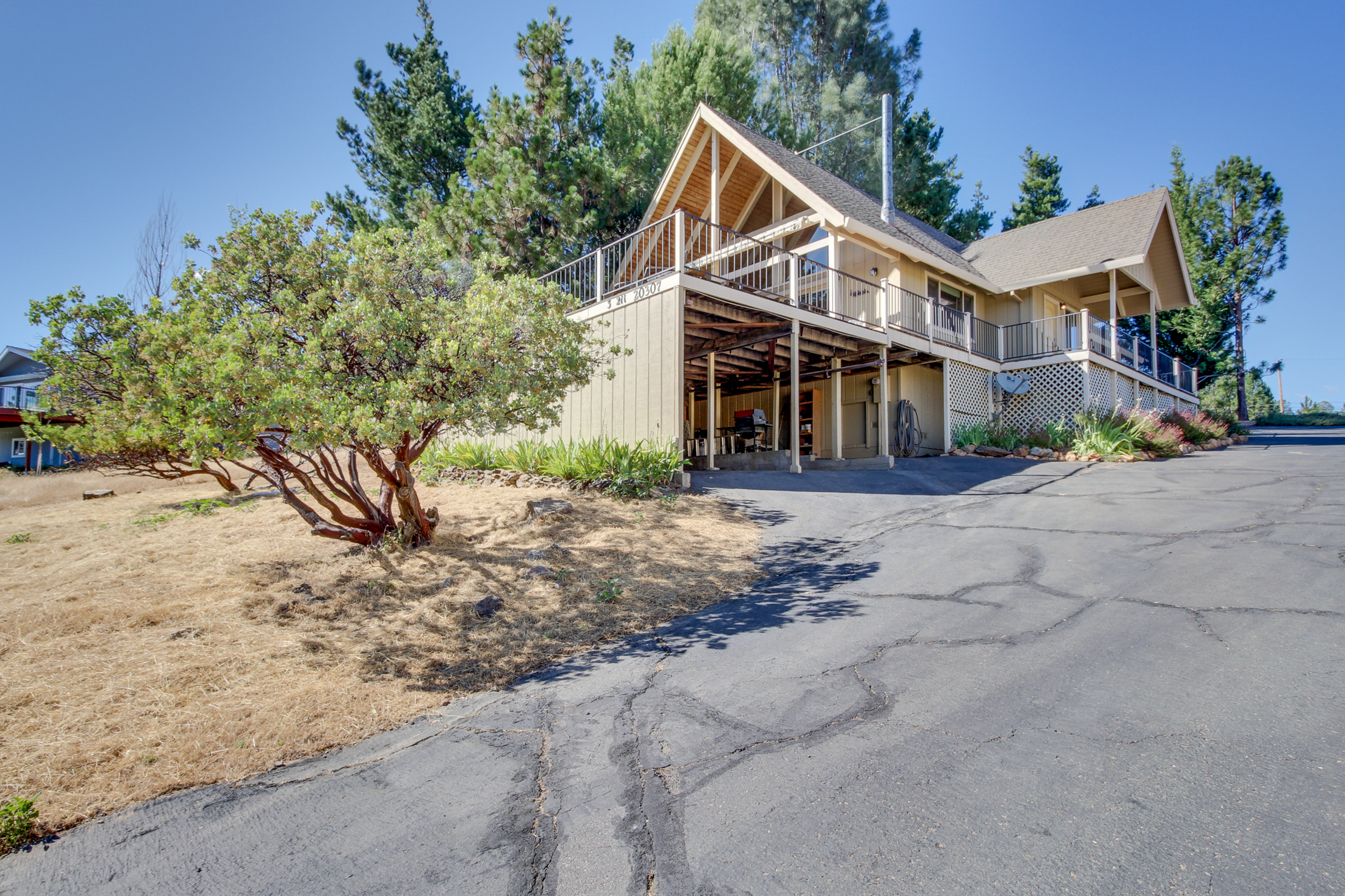 Yosemite Area Home 984607