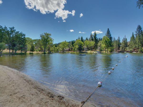 Yosemite Area Home 984607
