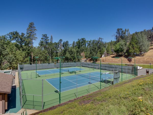 Yosemite Area Home 984607
