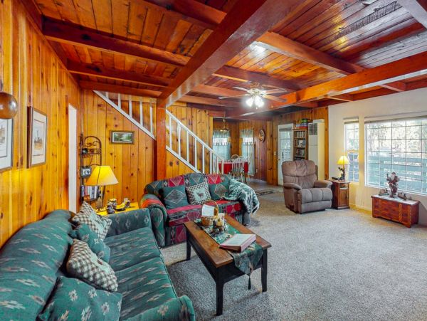 Yosemite Area Home 984608