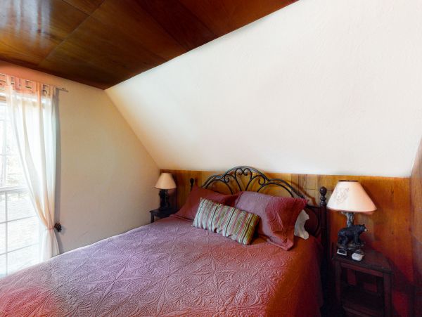 Yosemite Area Home 984608