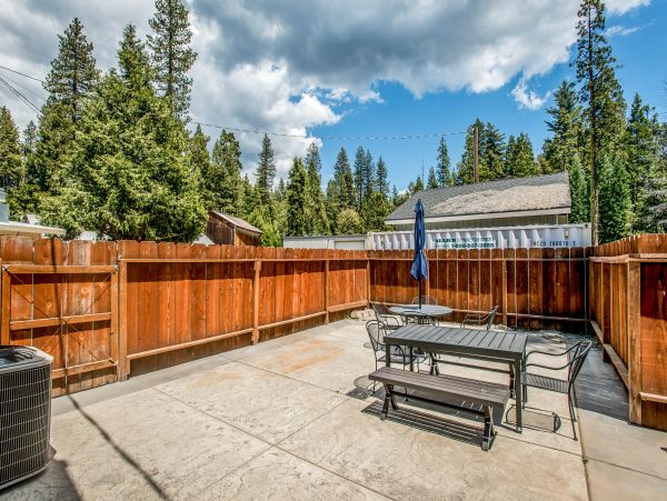 Yosemite Area Home 984609