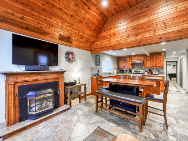 Yosemite Area Home 984609