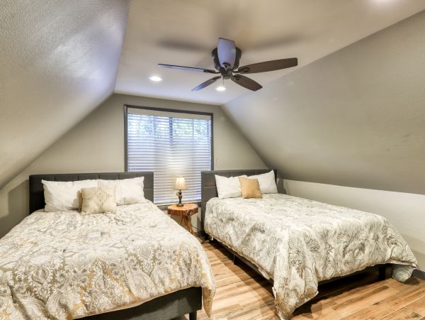 Yosemite Area Home 984609
