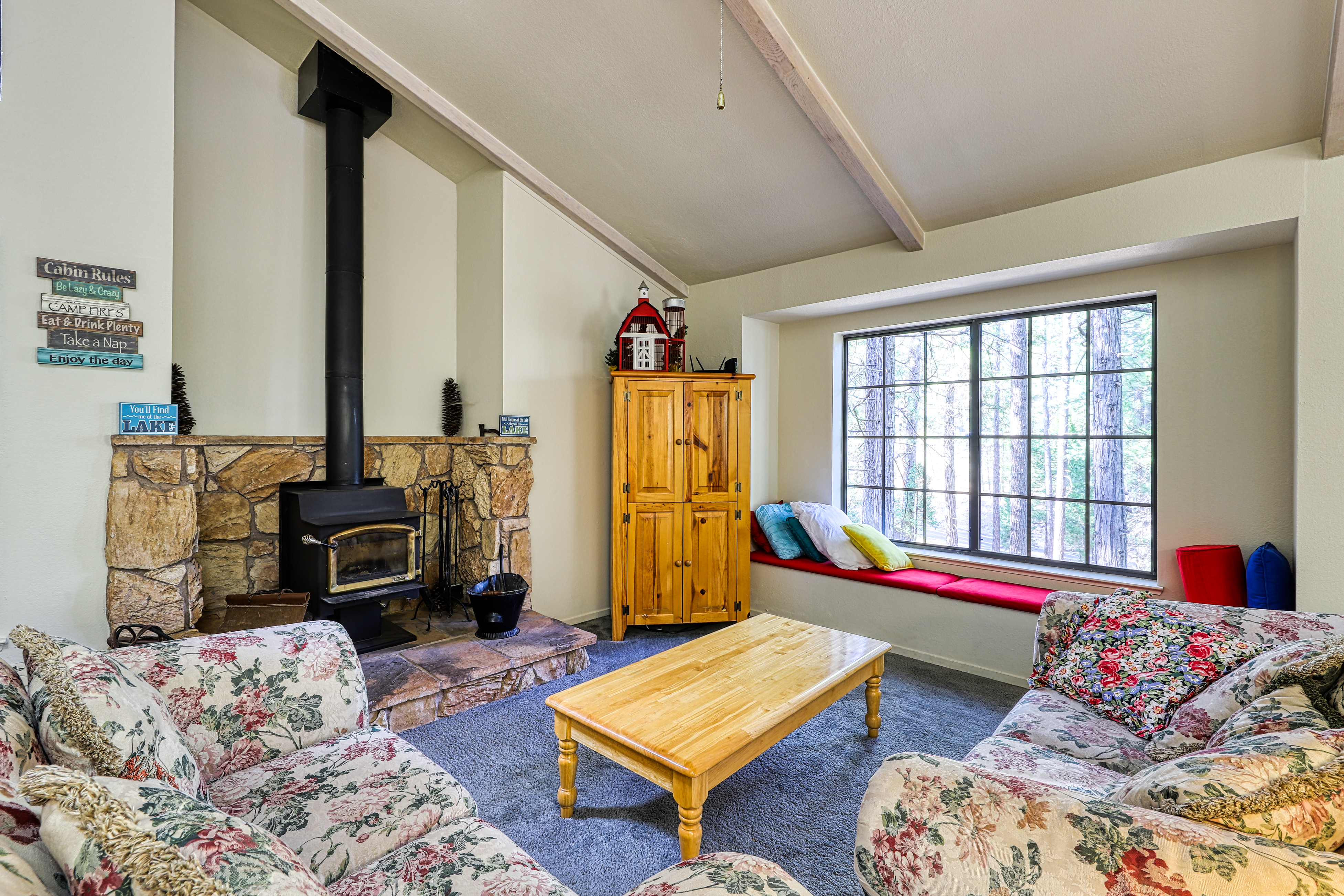 Yosemite Area Home 984611