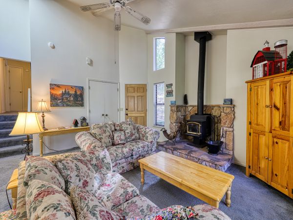 Yosemite Area Home 984611