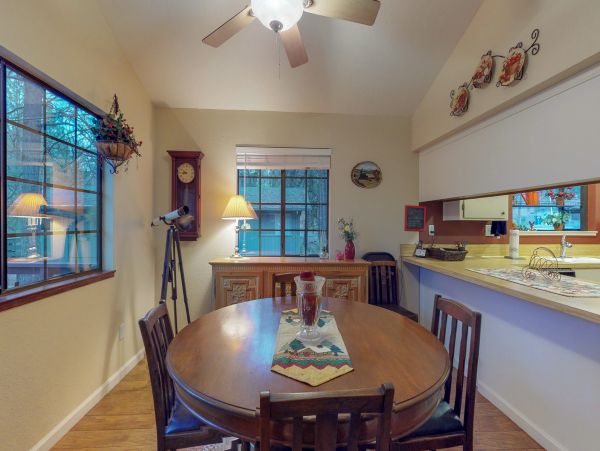 Yosemite Area Home 984612