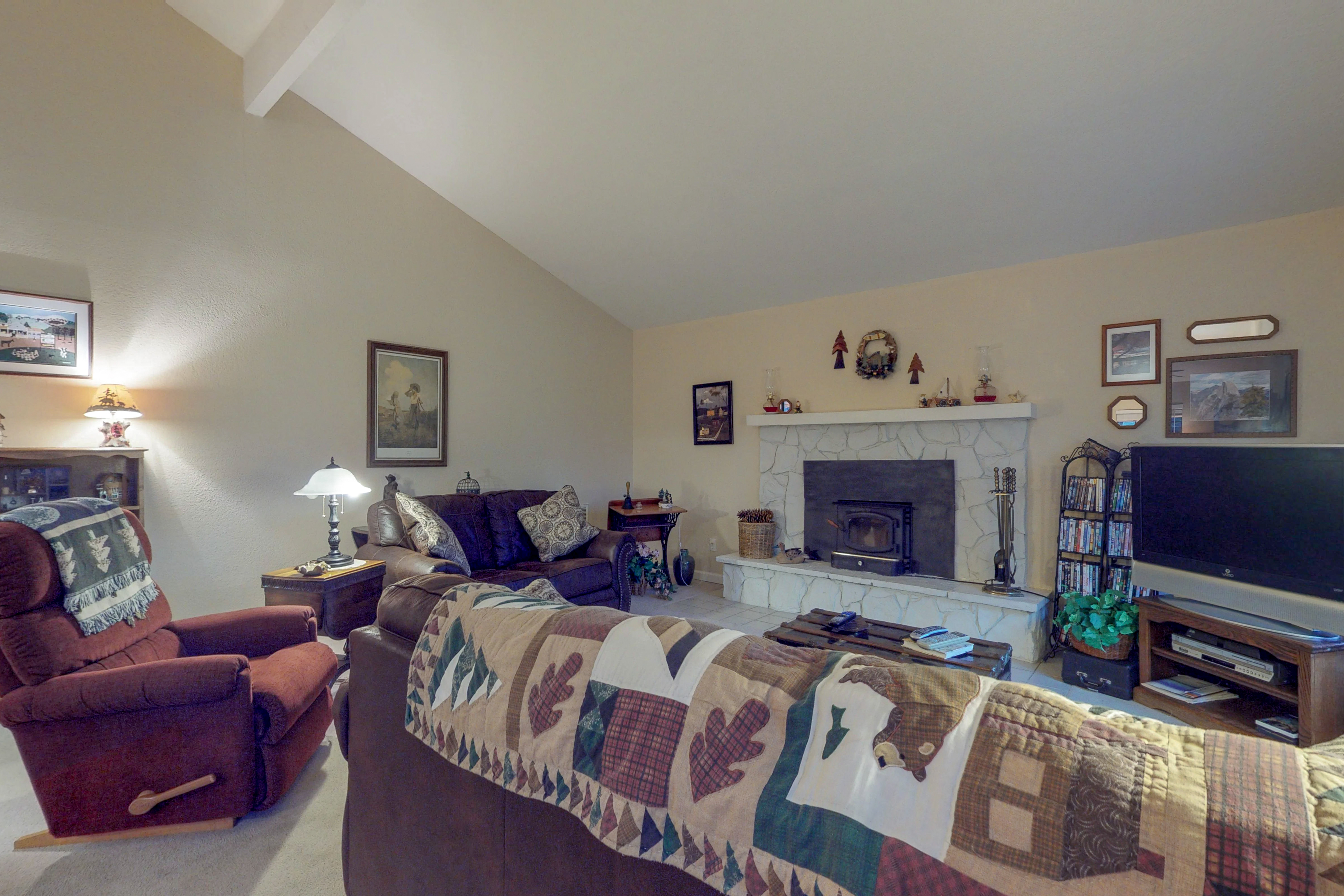Yosemite Area Home 984612