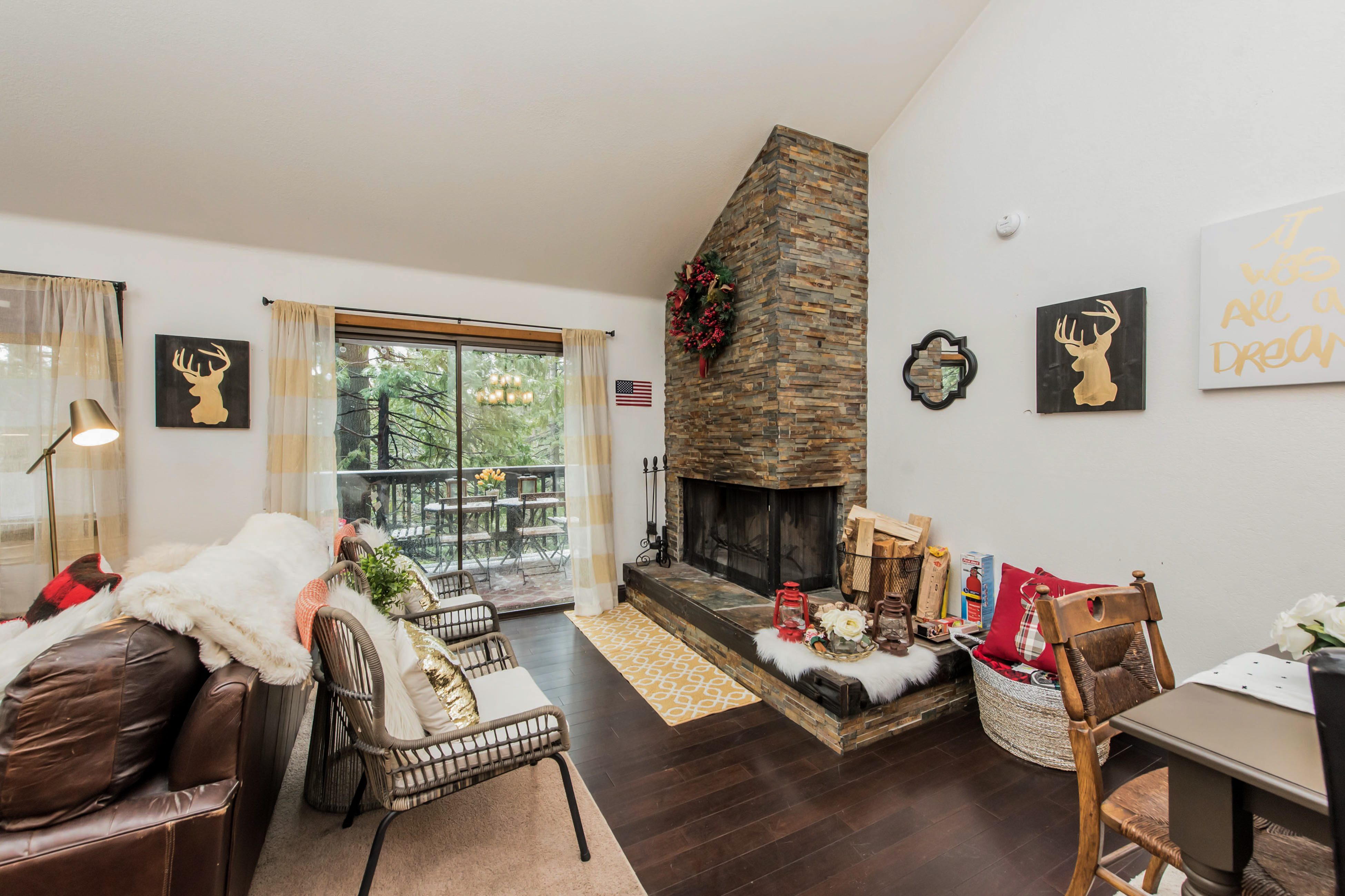 Yosemite Area Home 984614