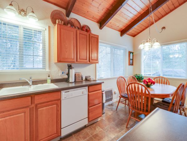 Yosemite Area Home 984615
