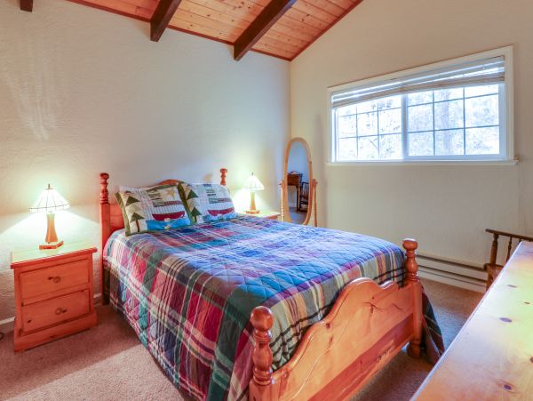 Yosemite Area Home 984615