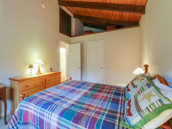 Yosemite Area Home 984615