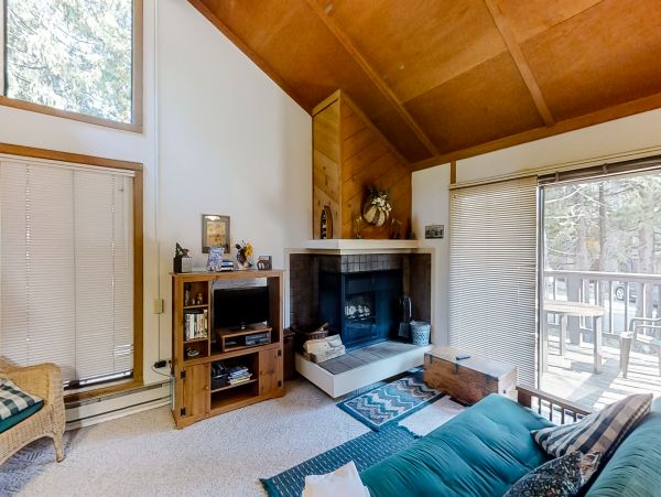 Yosemite Area Home 984616