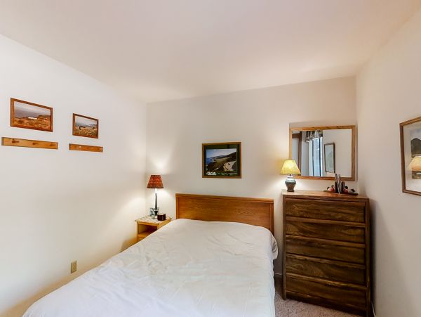 Yosemite Area Home 984616
