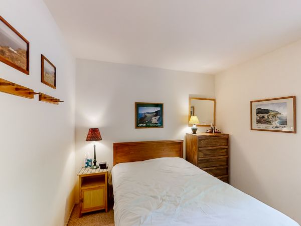 Yosemite Area Home 984616