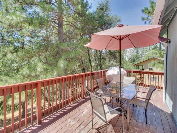Yosemite Area Home 984619