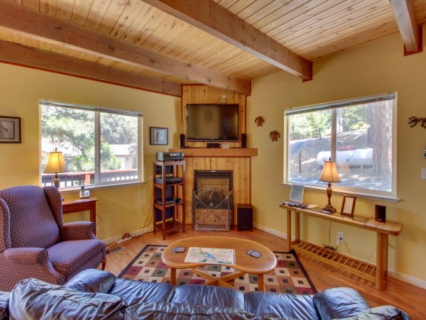 Yosemite Area Home 984619