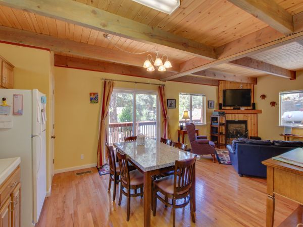 Yosemite Area Home 984619