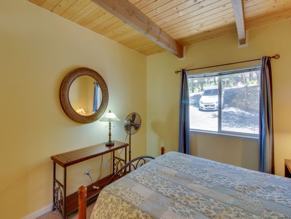 Yosemite Area Home 984619