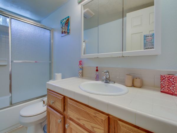 Yosemite Area Home 984619