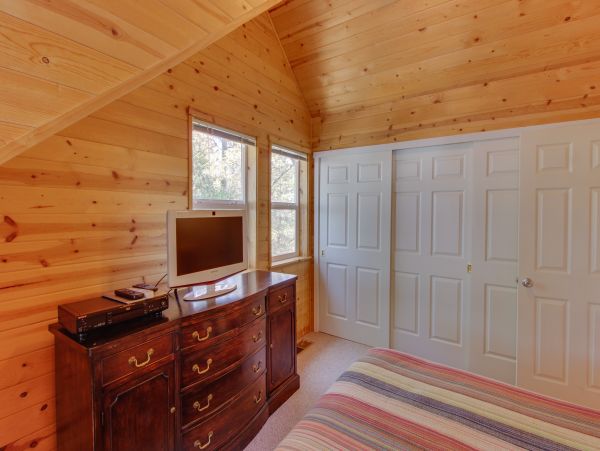 Yosemite Area Home 984619