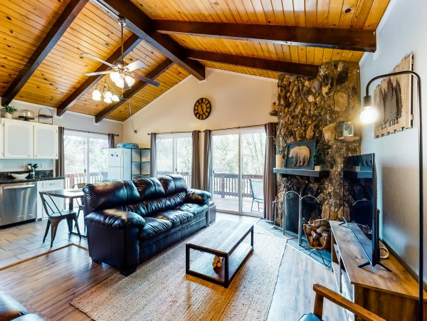 Yosemite Area Home 984621