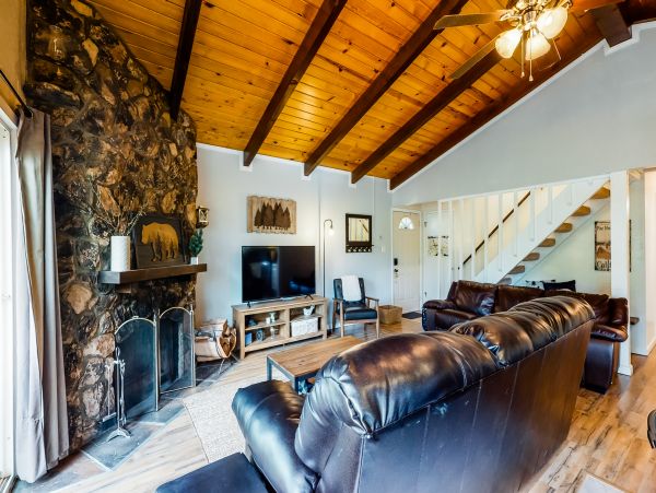 Yosemite Area Home 984621