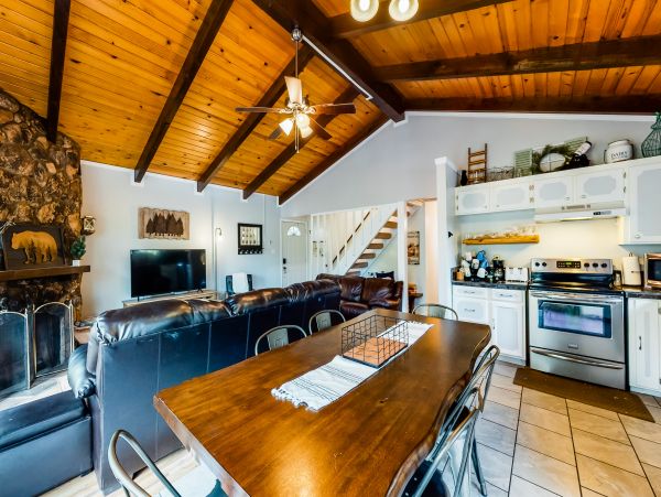 Yosemite Area Home 984621