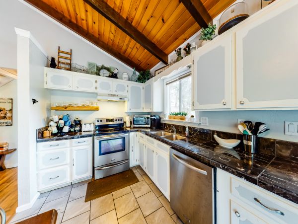 Yosemite Area Home 984621