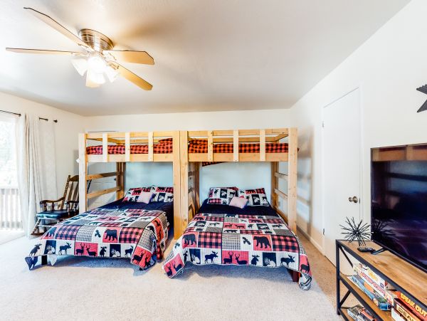 Yosemite Area Home 984621