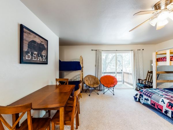 Yosemite Area Home 984621