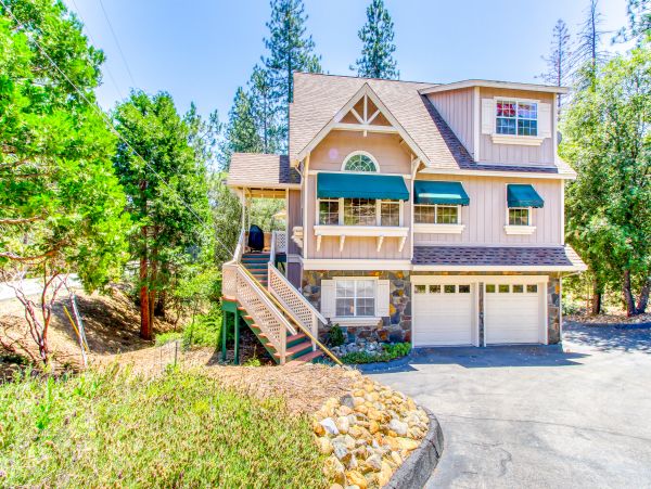 Yosemite Area Home 984623