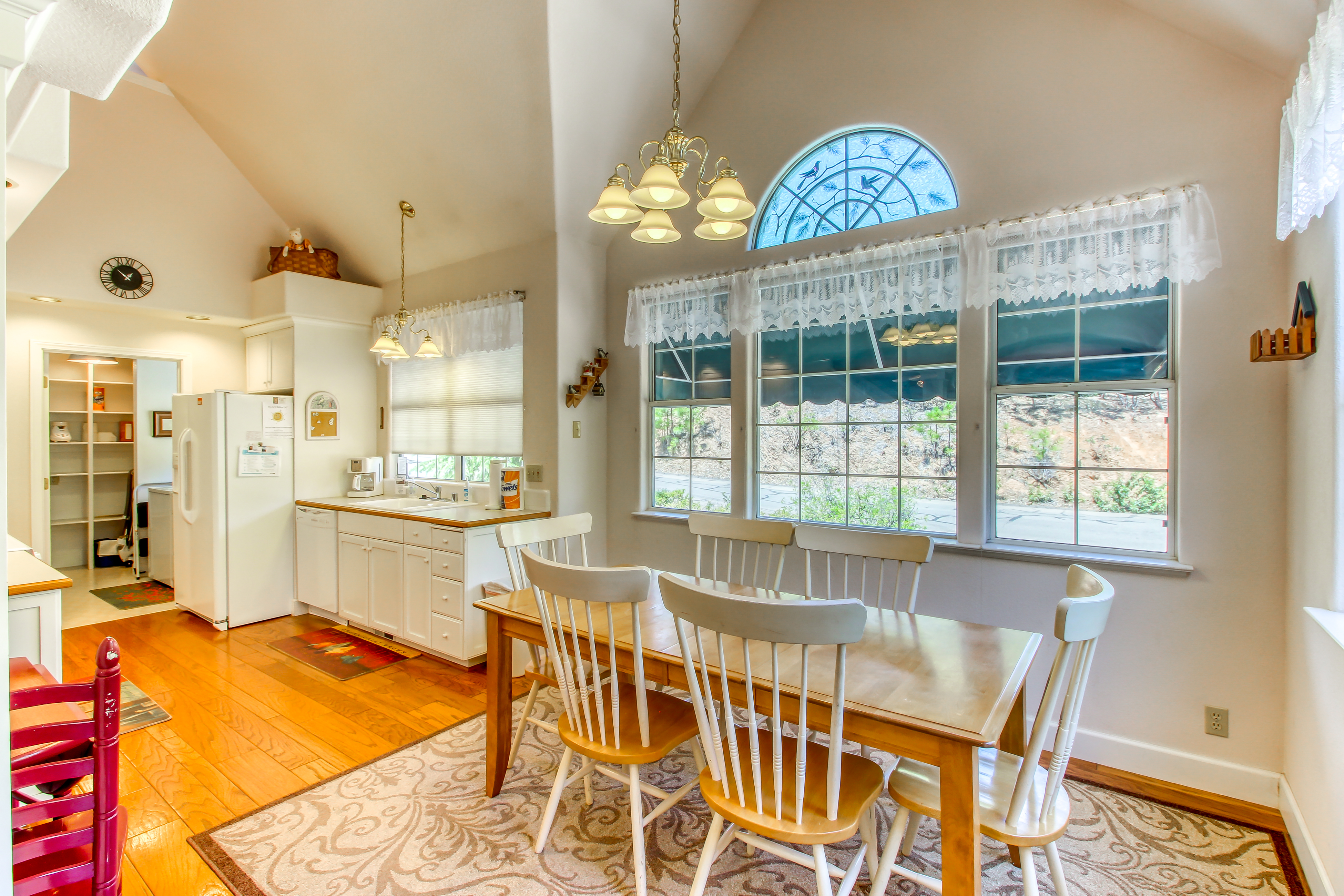 Yosemite Area Home 984623