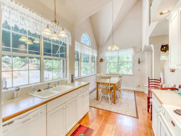 Yosemite Area Home 984623