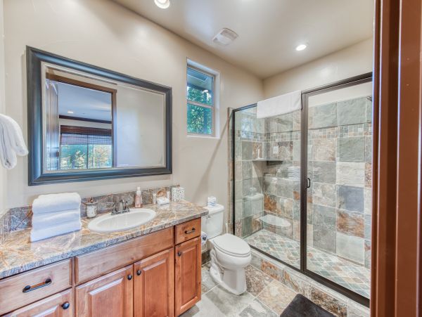 Yosemite Area Home 984628