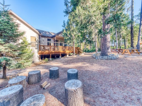 Yosemite Area Home 984628