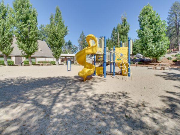 Yosemite Area Home 984629