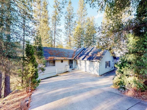 Yosemite Area Home 984630