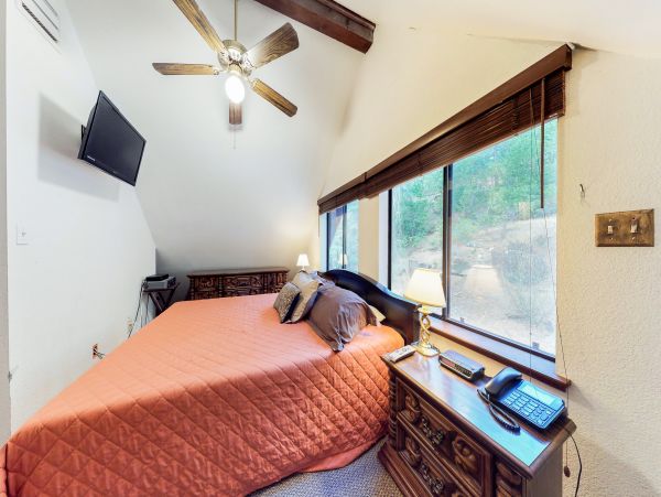 Yosemite Area Home 984631