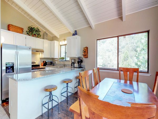 Yosemite Area Home 984632