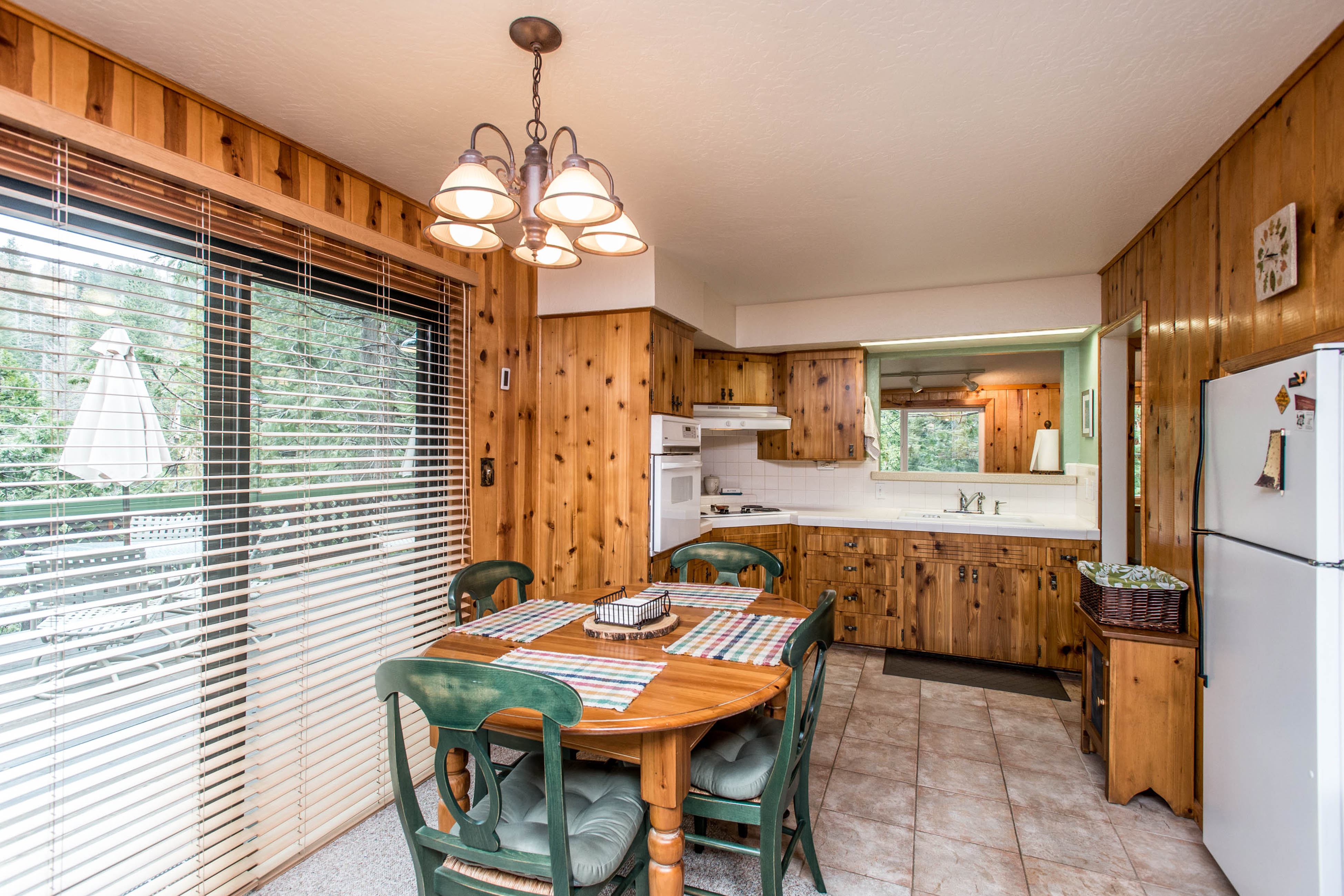 Yosemite Area Home 984633